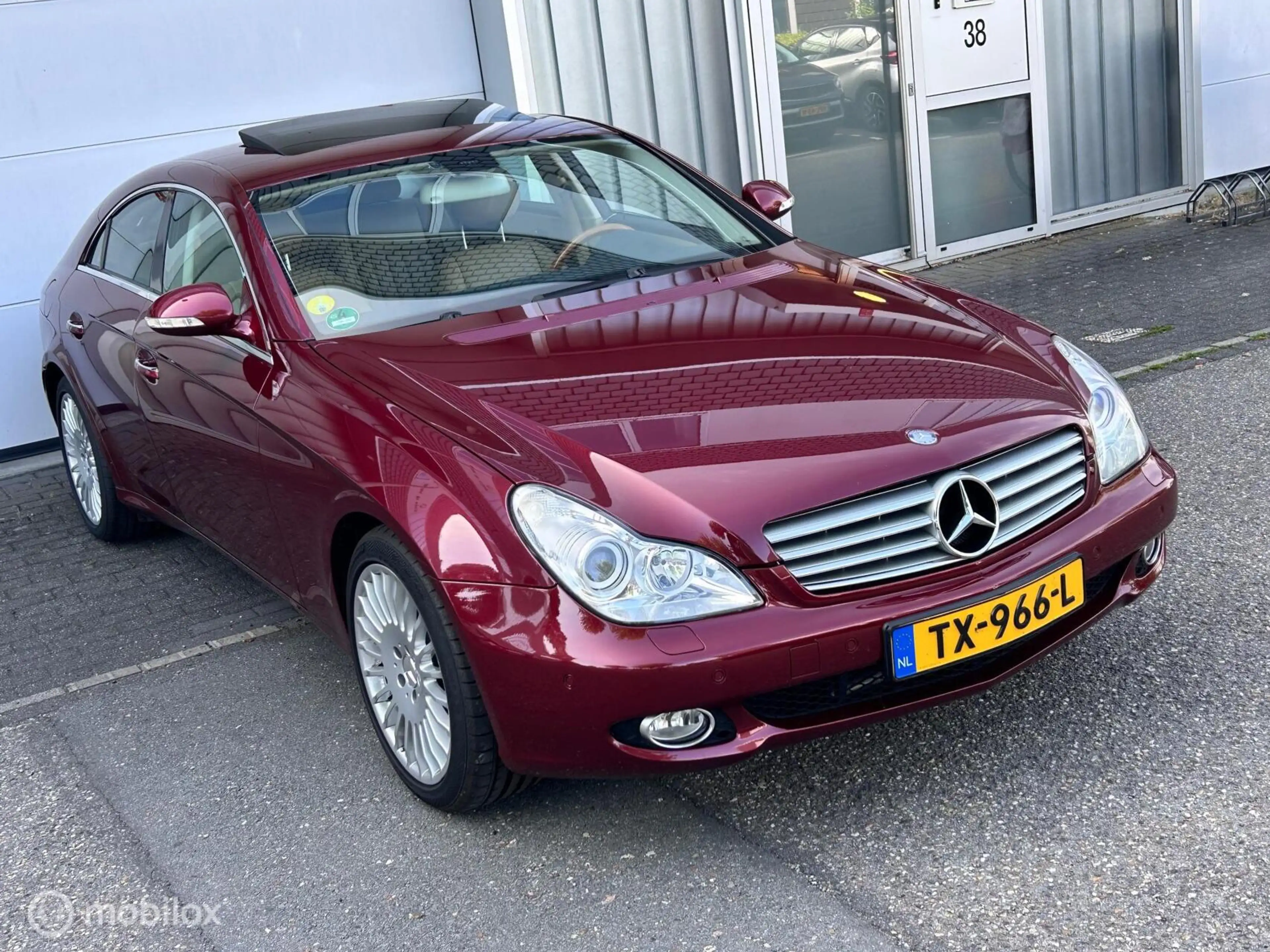 Mercedes-Benz CLS 500