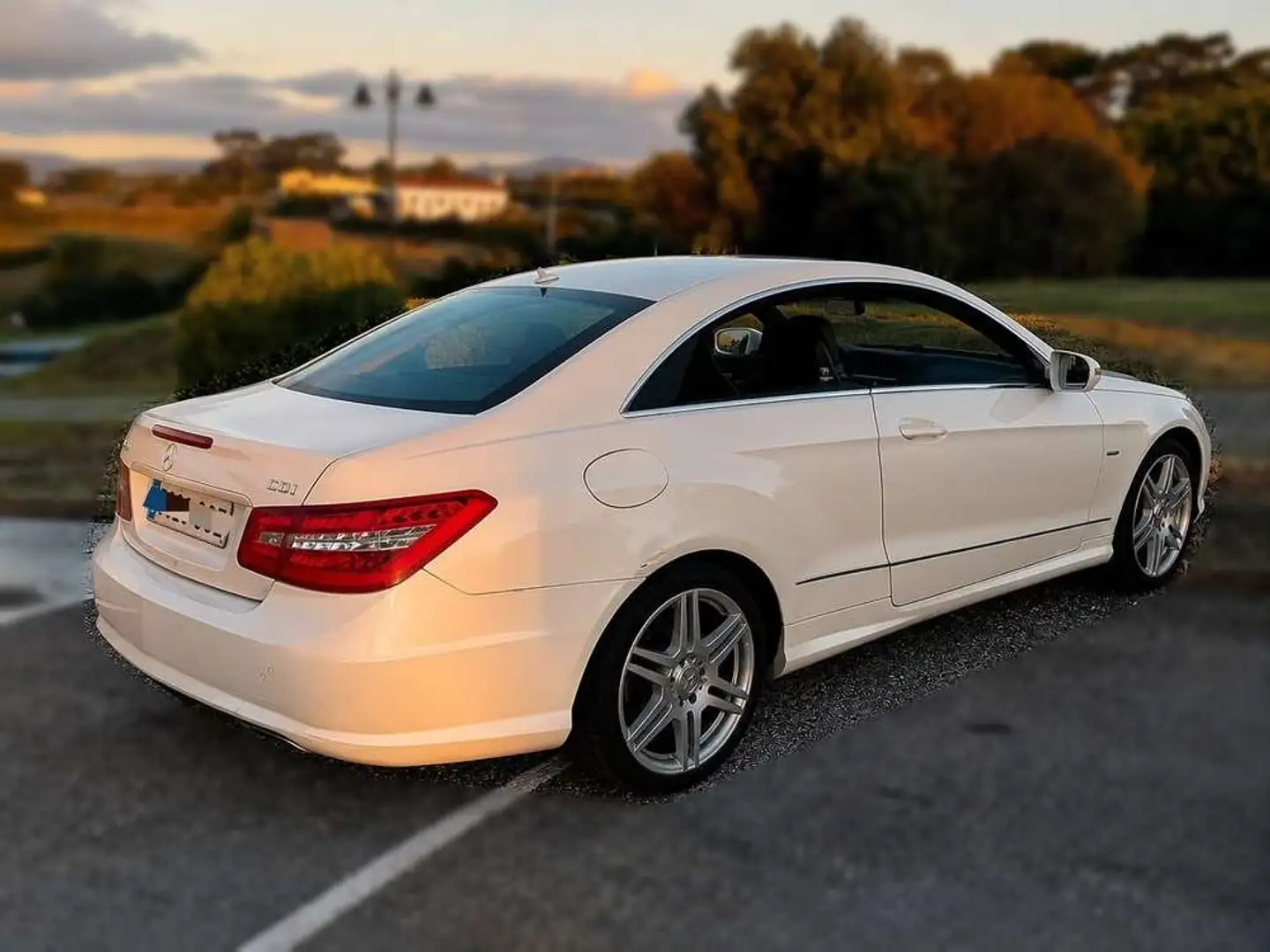 Mercedes-Benz E 350 Coupé CDI Blue Efficiency Elegance Blanco - 2