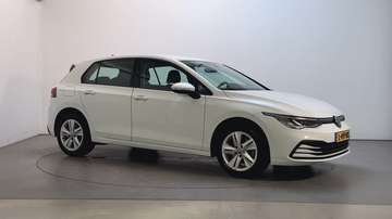 1.0 TSI 110pk Life Sfeerverlichting Parkeersensore