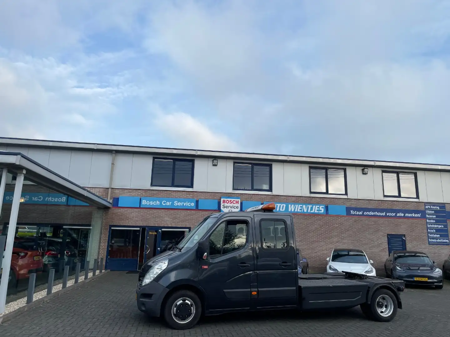 Renault Master 2.3 dCi 120kw | DubCab | 7 Pers. | BE Trekker Grijs - 1