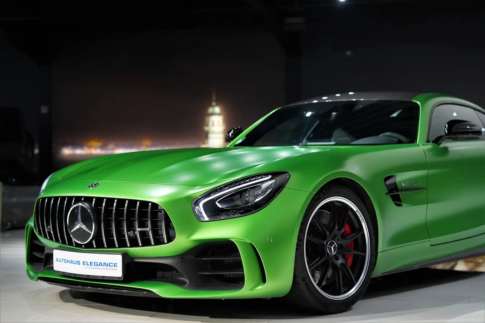 Mercedes-Benz AMG GT R Coupe*CARBON*NIGHT*NAPPA*GREEN-MAGNO*1HD - 2