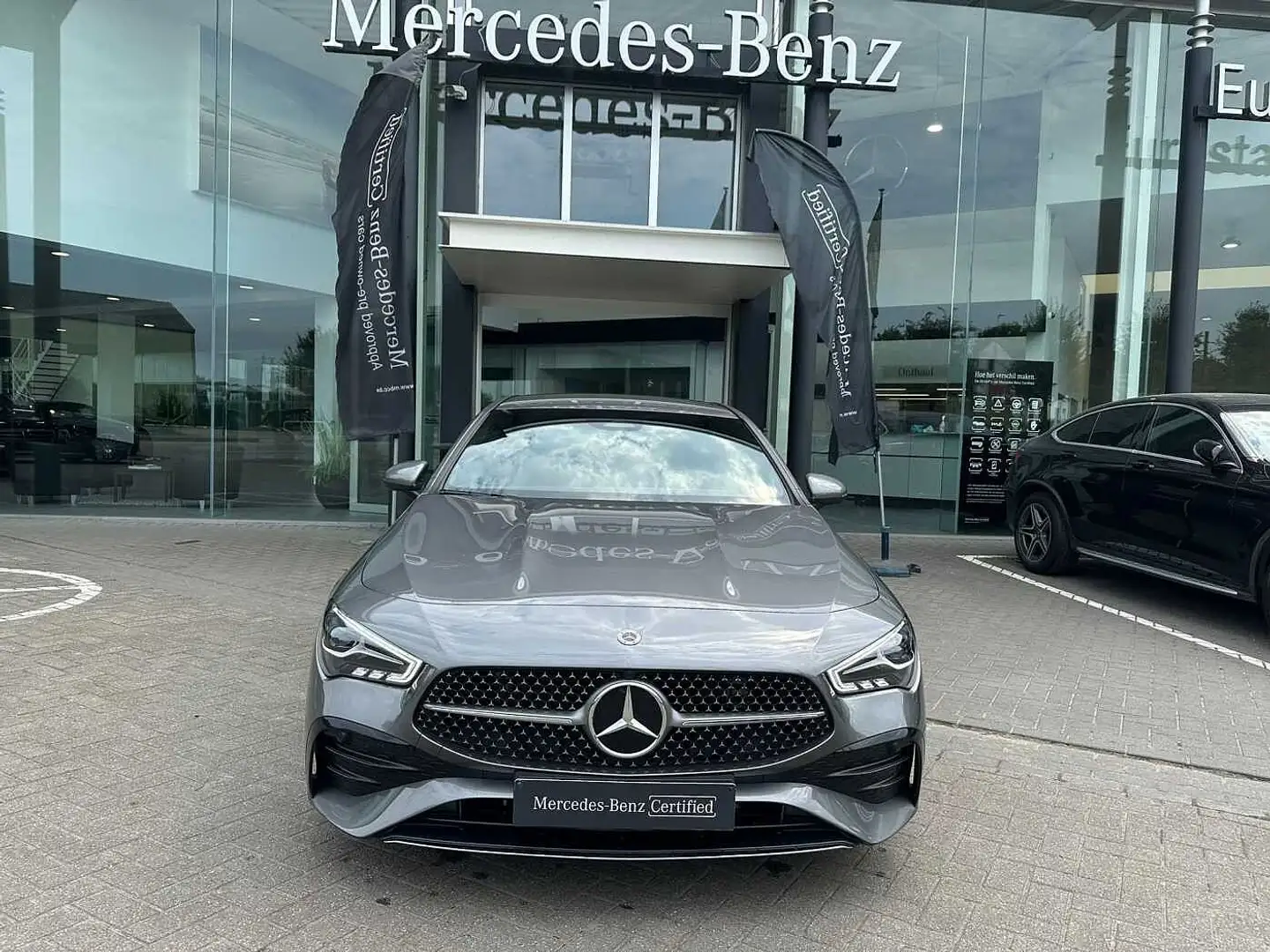 Mercedes-Benz CLA 180 Shooting Brake Gris - 2