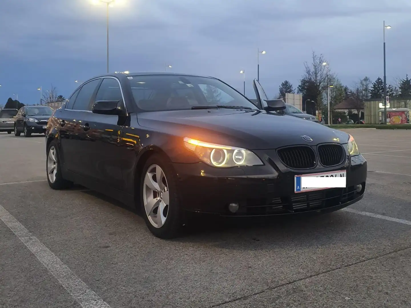 BMW 535 535d Aut. Schwarz - 1