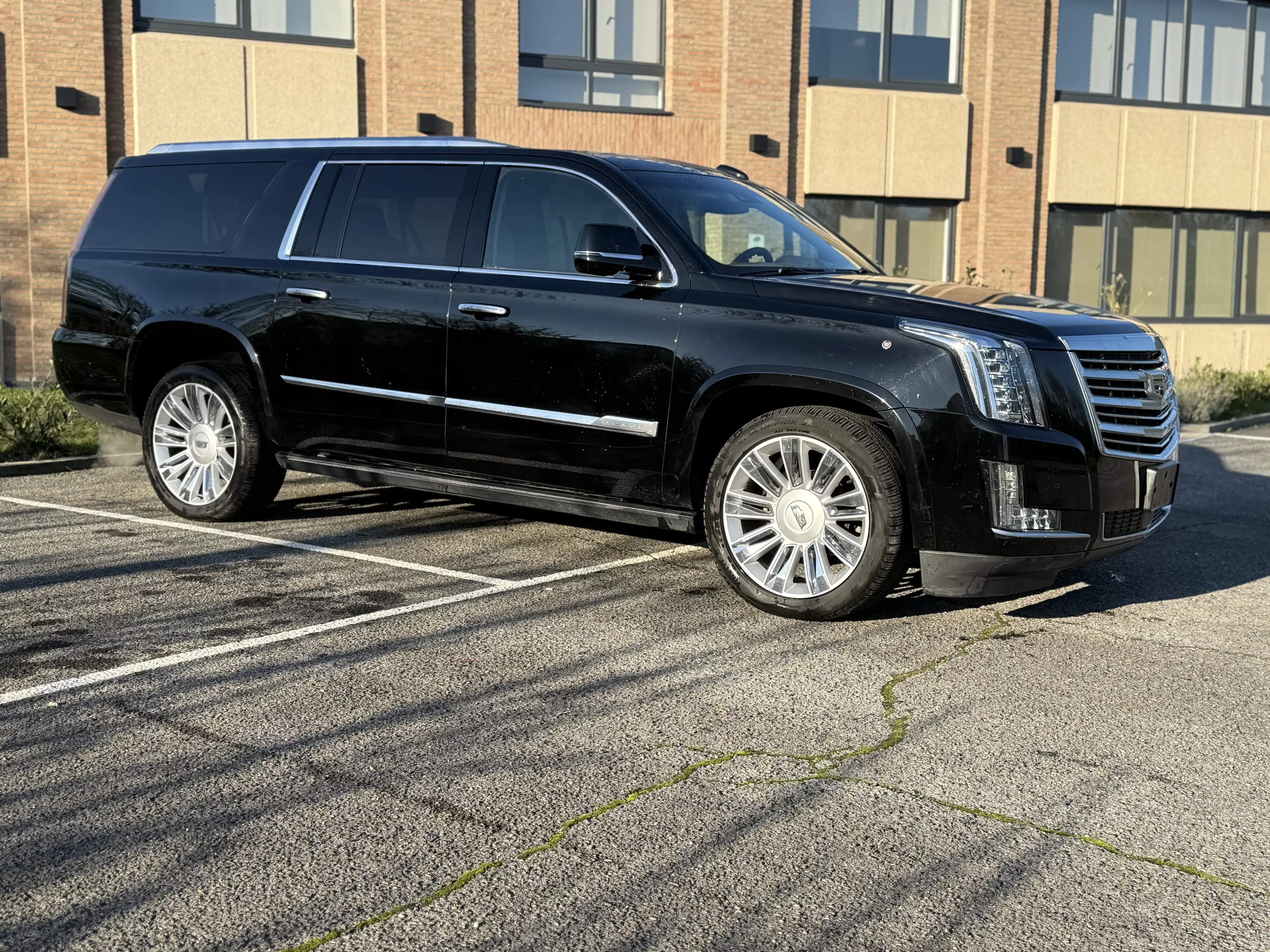 Cadillac Escalade Escalade 6.2i V8 Platinum — photo 5