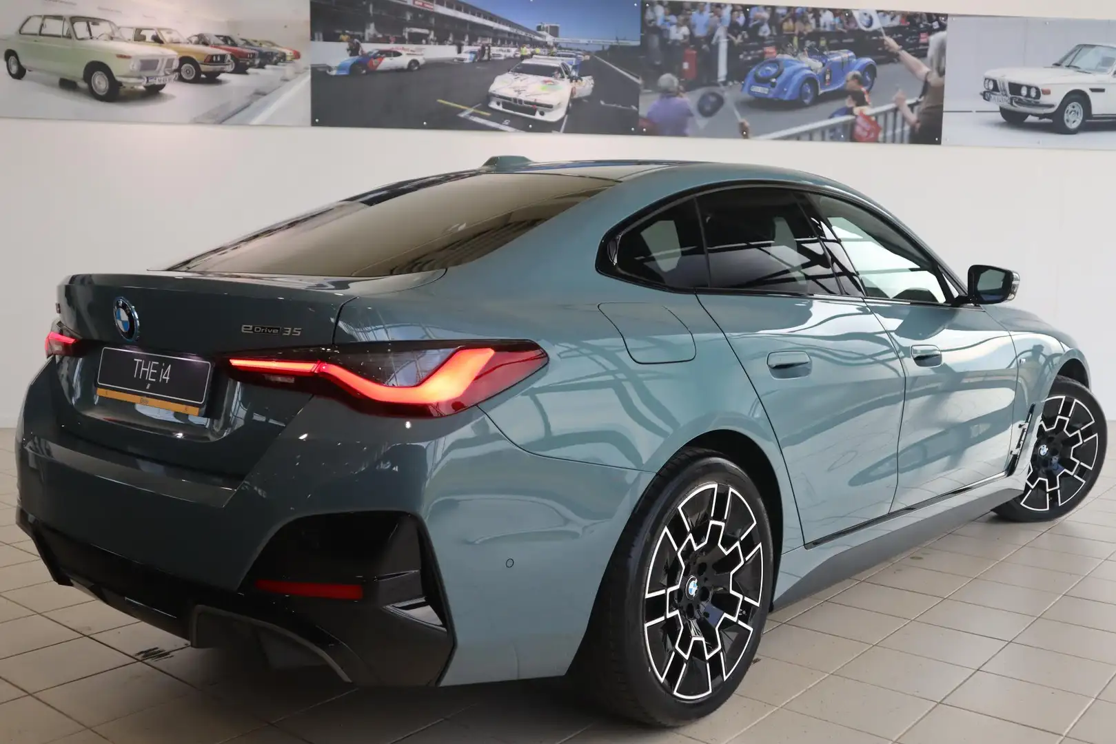 BMW i4 eDrive35 | M Sportpakket | Stuur- en stoelverwarmi Verde - 2