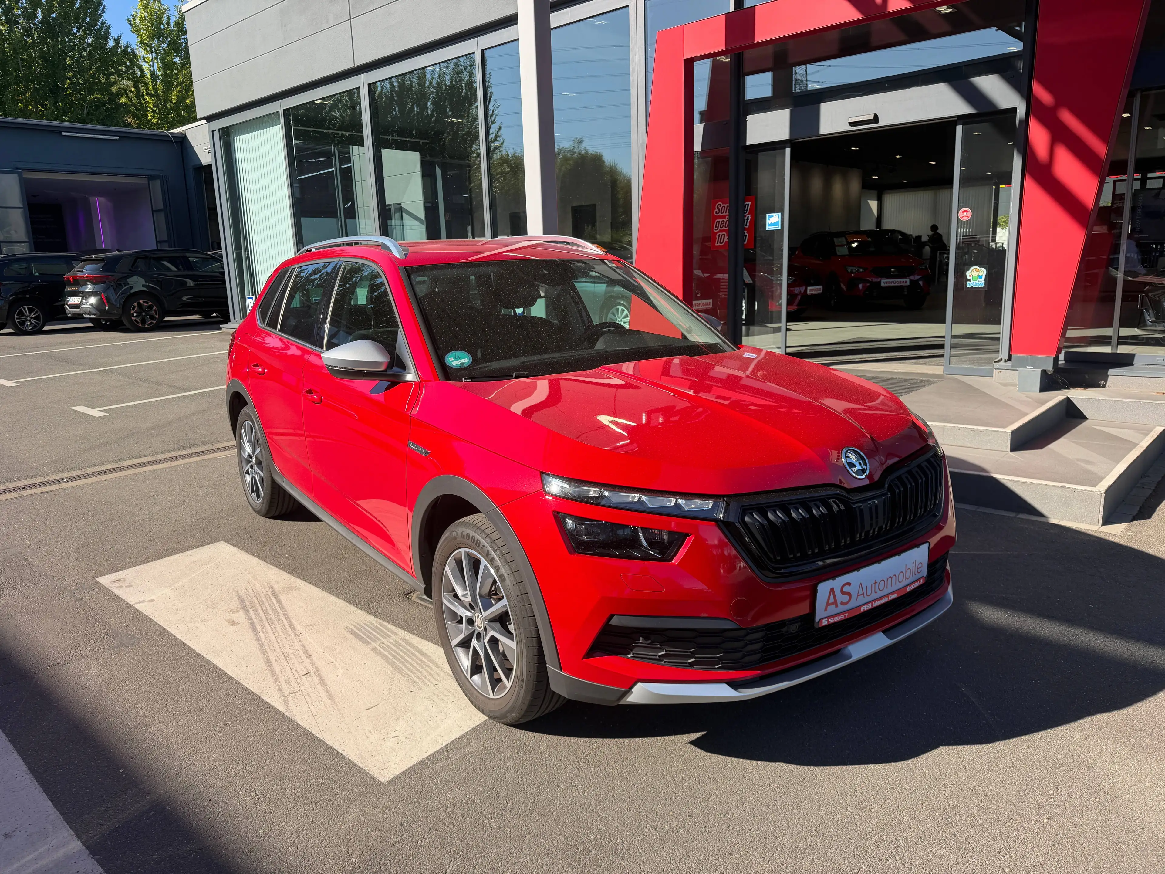 Skoda Kamiq SCOUT mit Anhängerkupplung und NAVI — photo 3