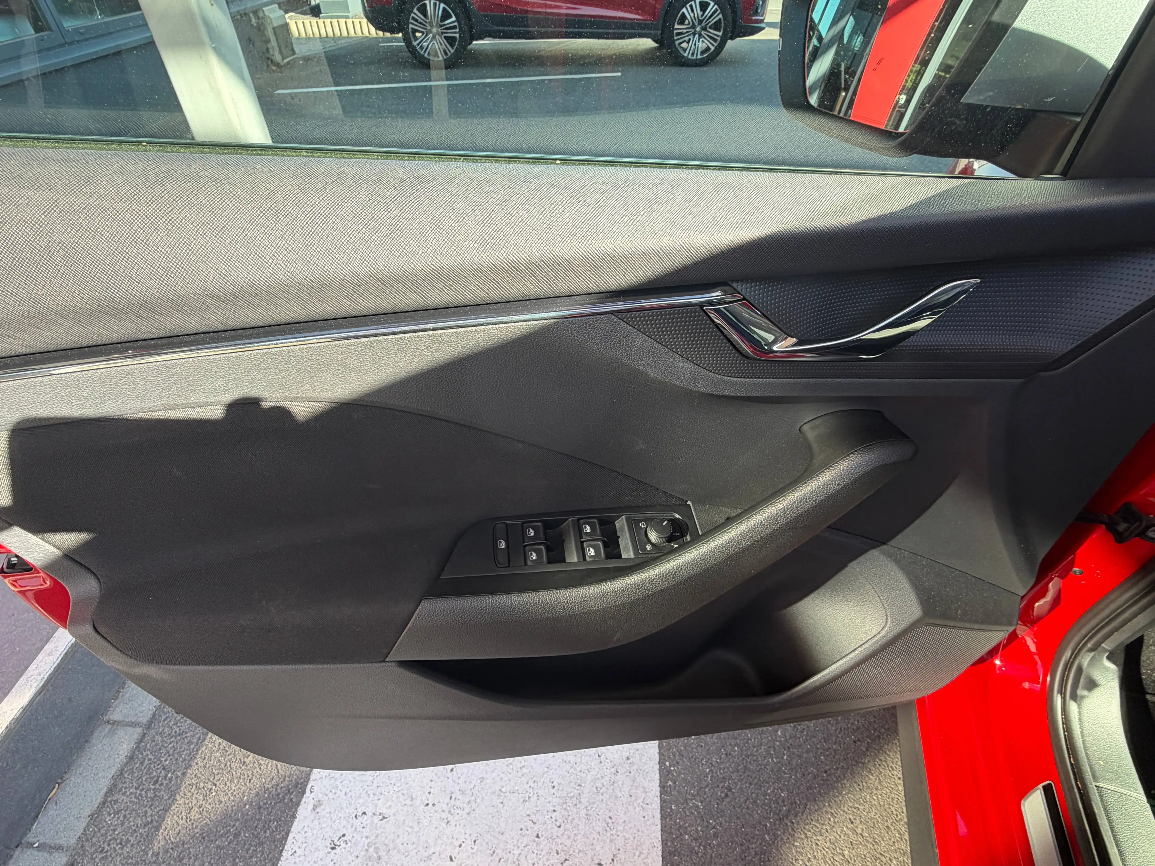 Skoda Kamiq SCOUT mit Anhängerkupplung und NAVI — photo 14