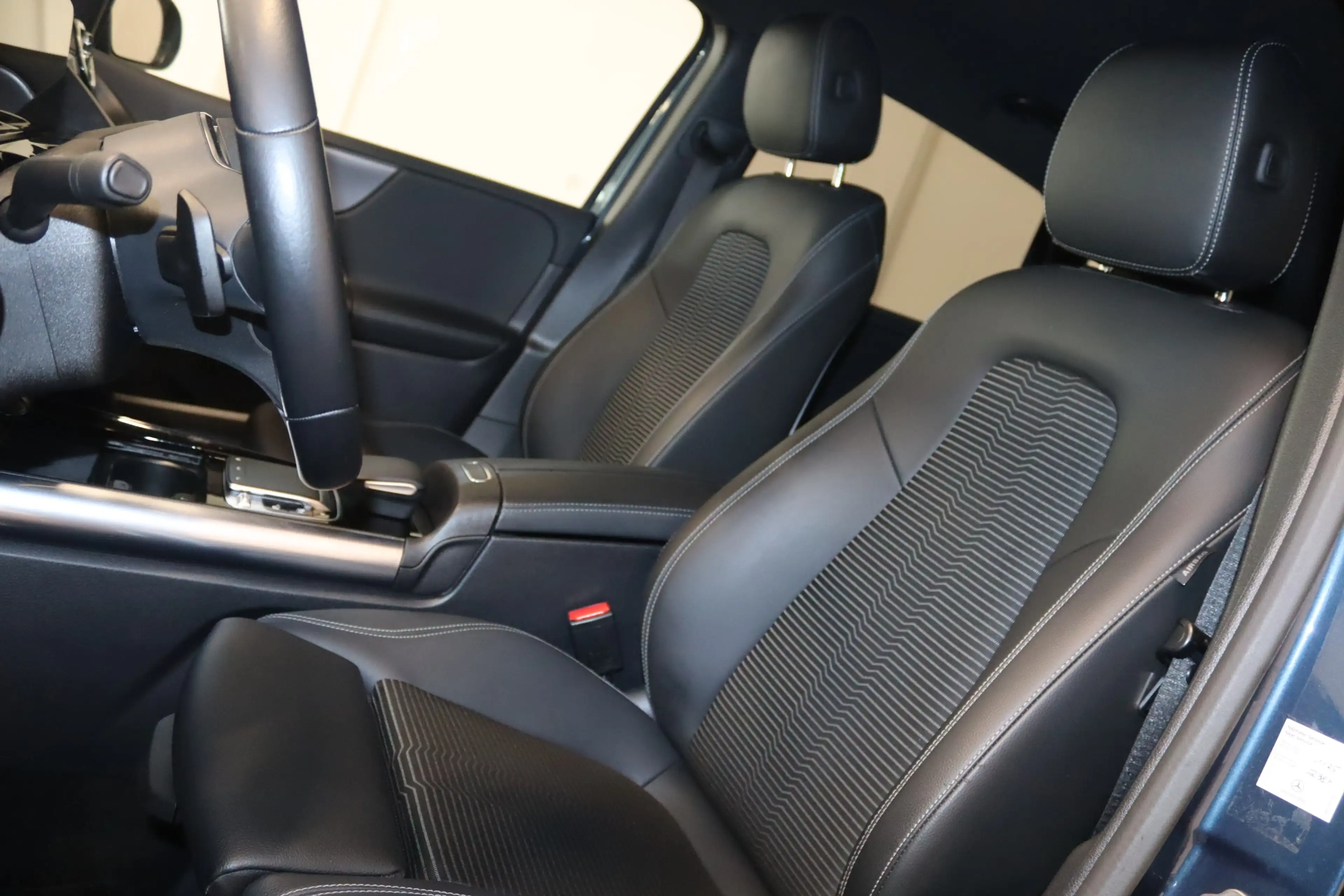 Mercedes-Benz B 220 4Matic Night-Navi-Multibeam-Kamera-Totw.- — photo 9