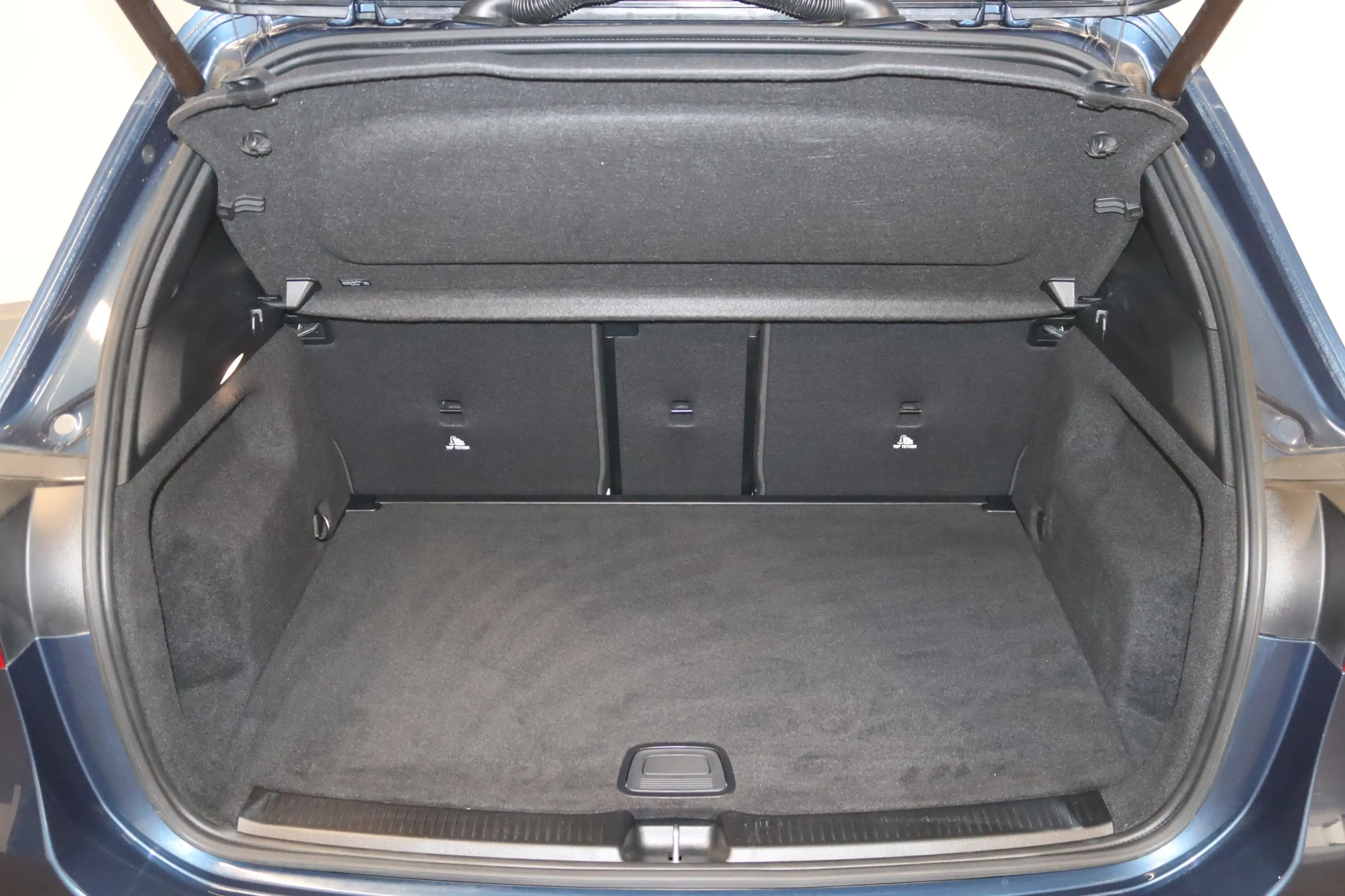 Mercedes-Benz B 220 4Matic Night-Navi-Multibeam-Kamera-Totw.- — photo 7