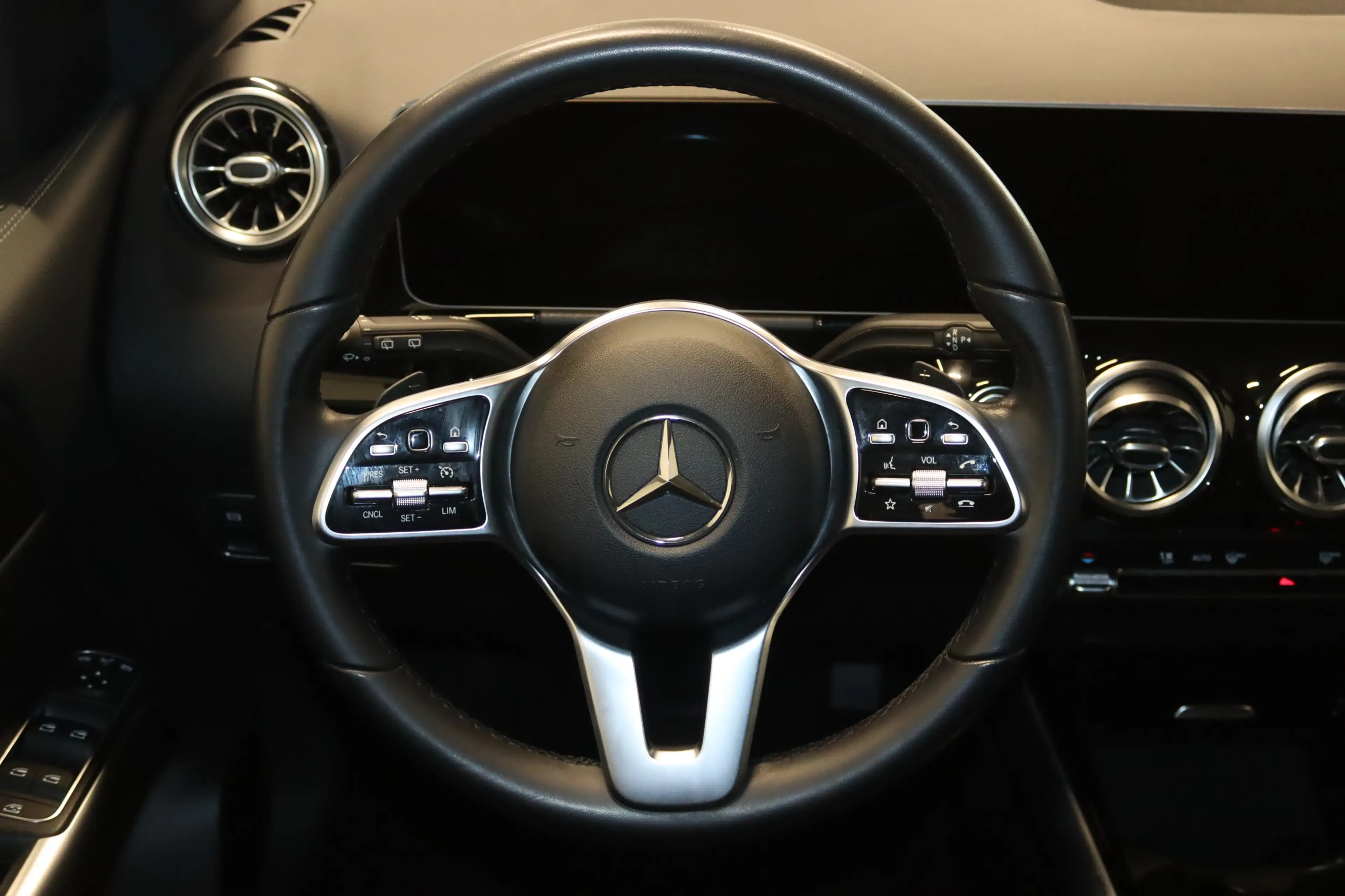 Mercedes-Benz B 220 4Matic Night-Navi-Multibeam-Kamera-Totw.- — photo 13