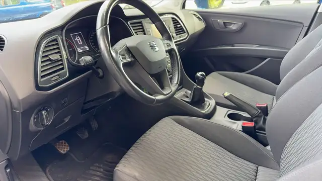 Seat Leon view 8