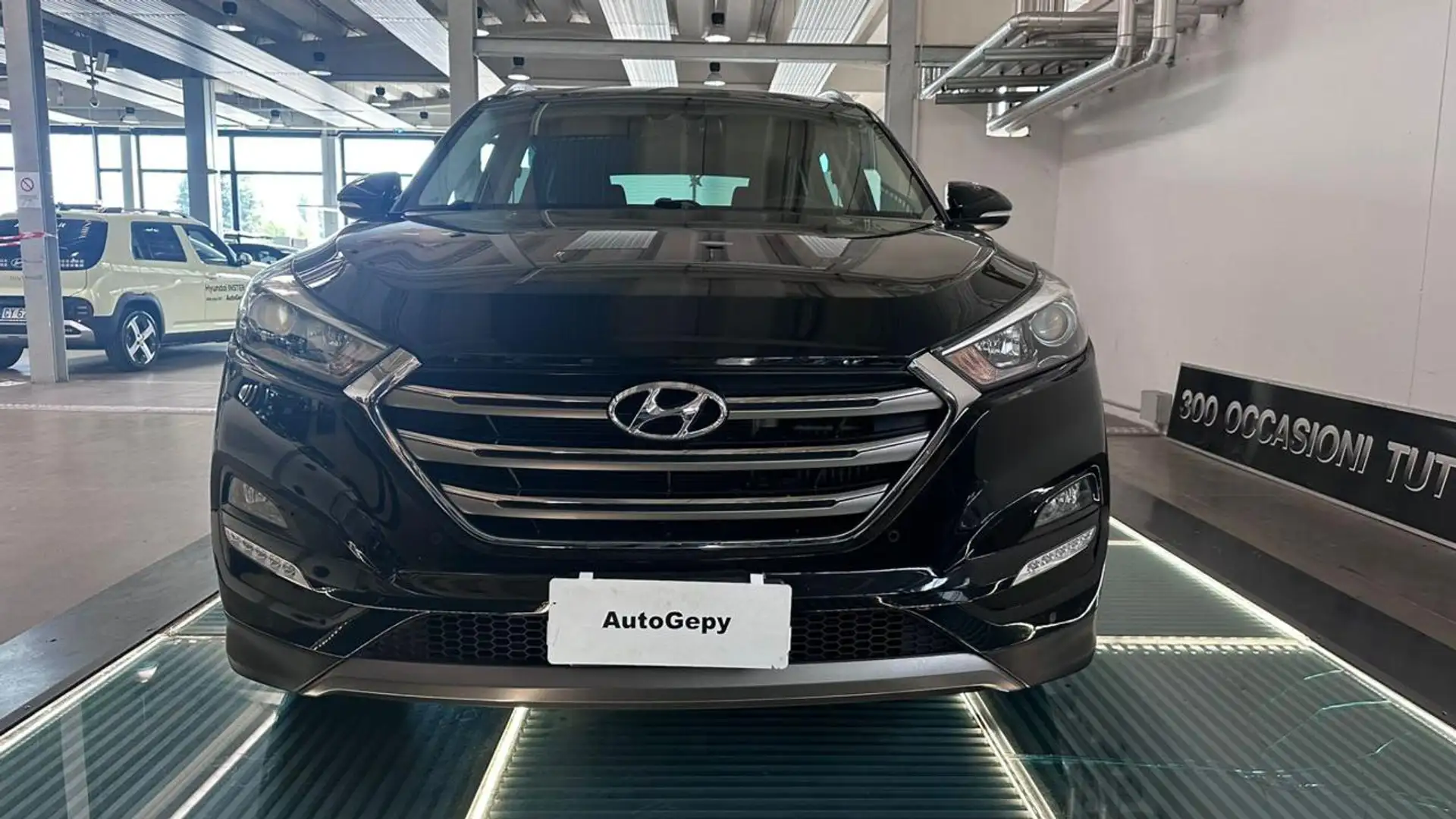 Hyundai TUCSON 1.7 CRDi XPossible Nero - 2