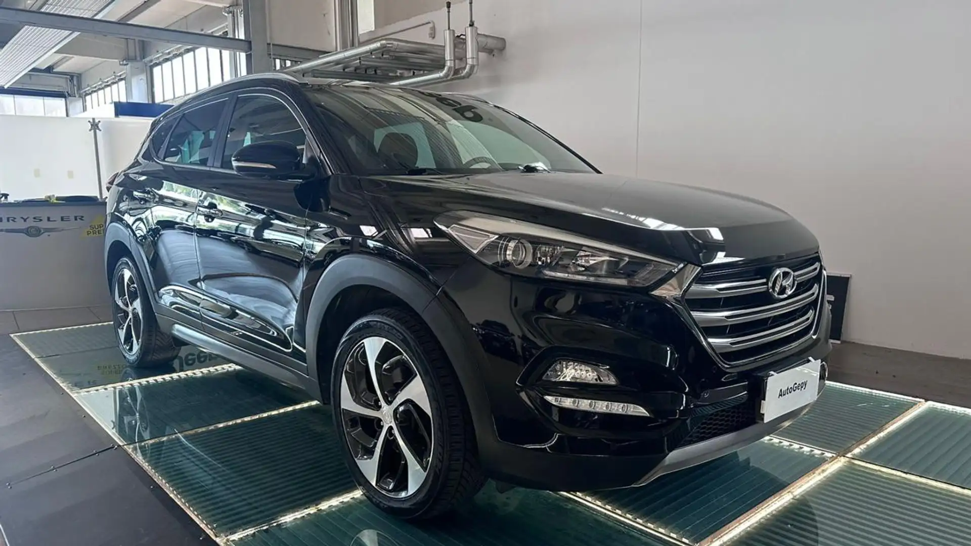 Hyundai TUCSON 1.7 CRDi XPossible Nero - 1