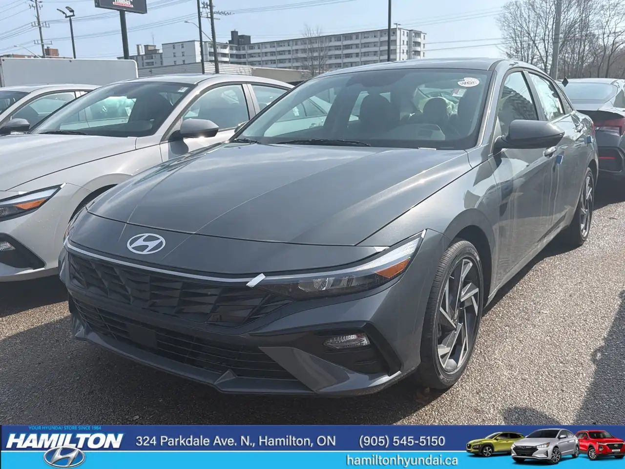 Hyundai ELANTRA photo Hyundai ELANTRA