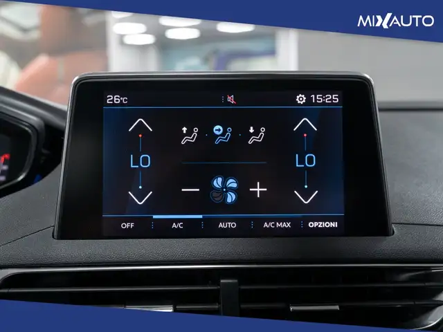 Peugeot 3008 view 15