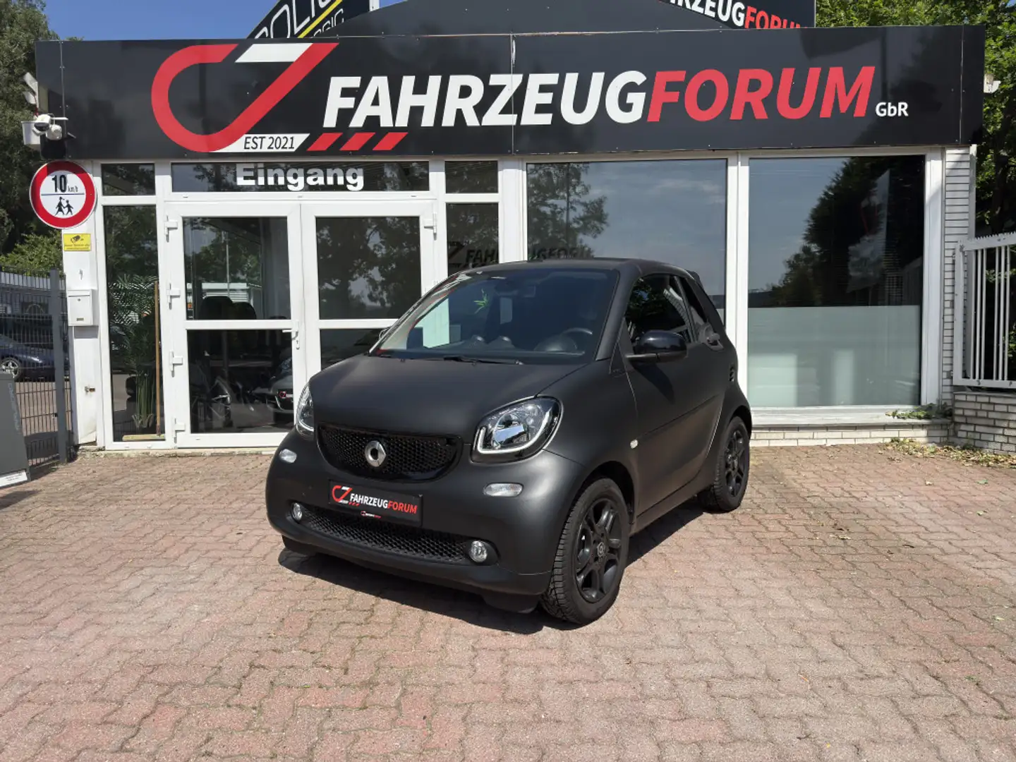 smart forTwo Matt*LED & Sensor-Paket*Rückfahrkamera Schwarz - 1