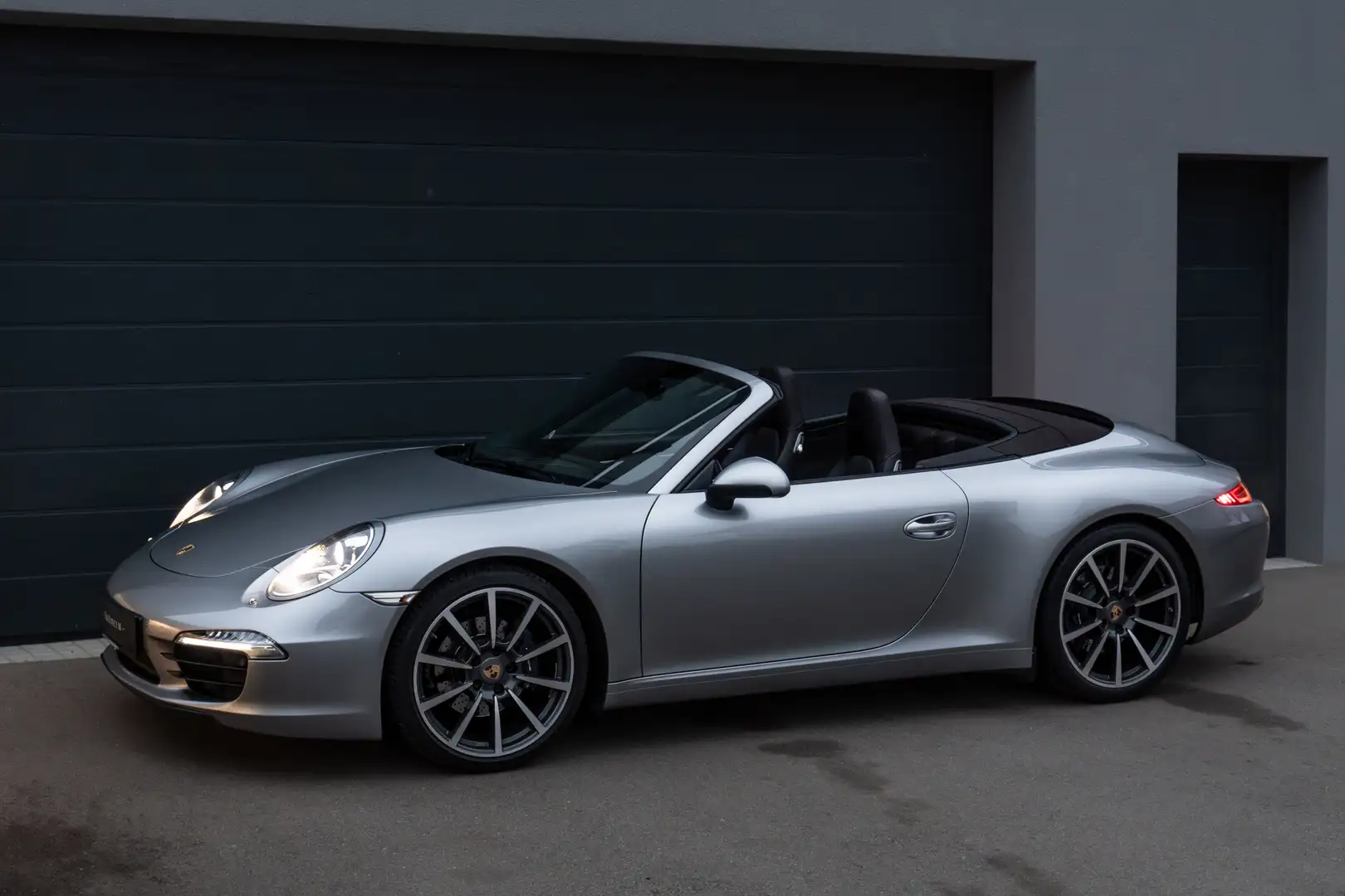Porsche 991 Carrera Cabriolet Grau - 1
