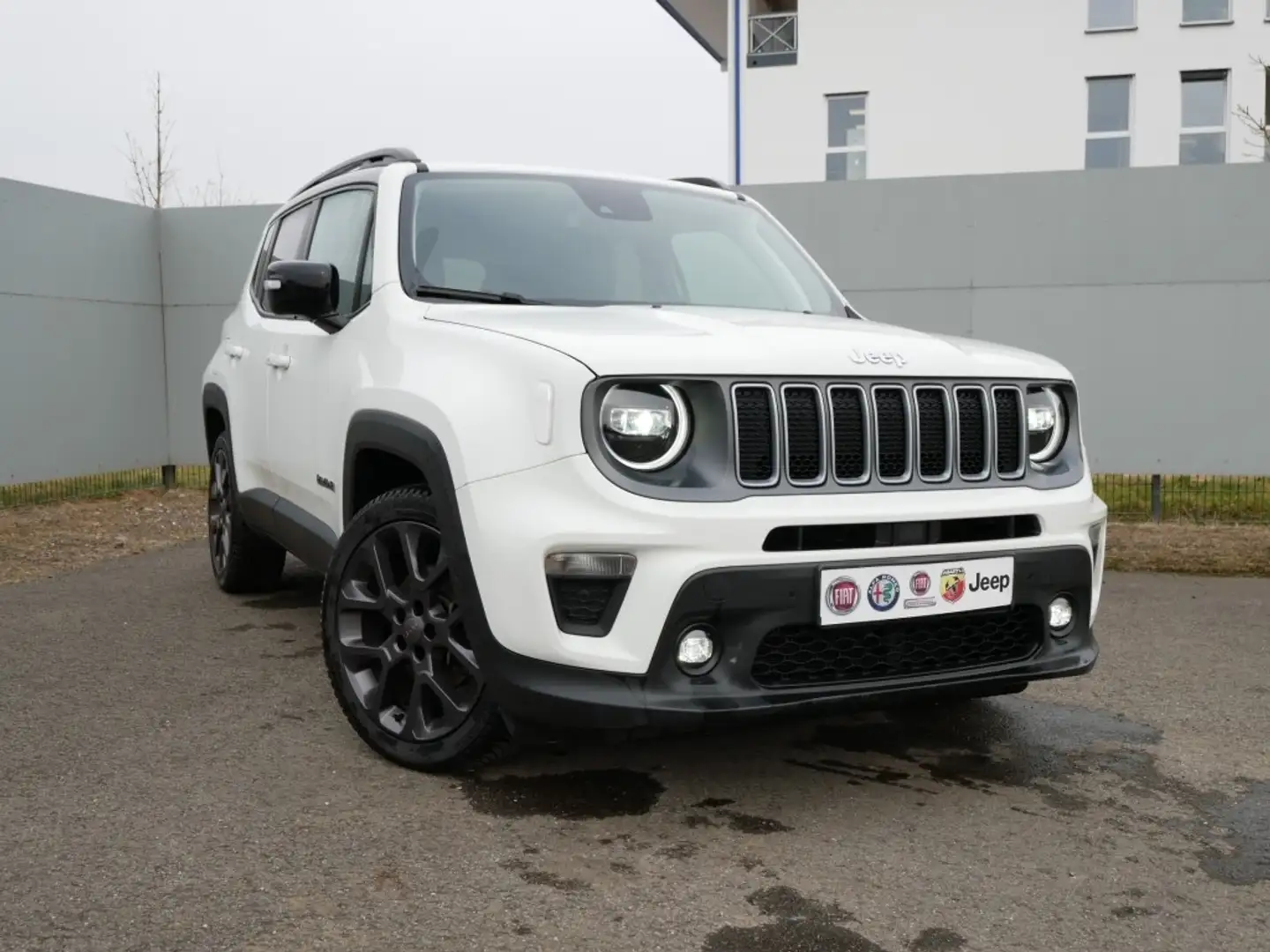 Jeep Renegade S-EDITION e-HYBRID 1.5 GSE T4 48V 130PS DCT 4x2 NA Weiß - 2