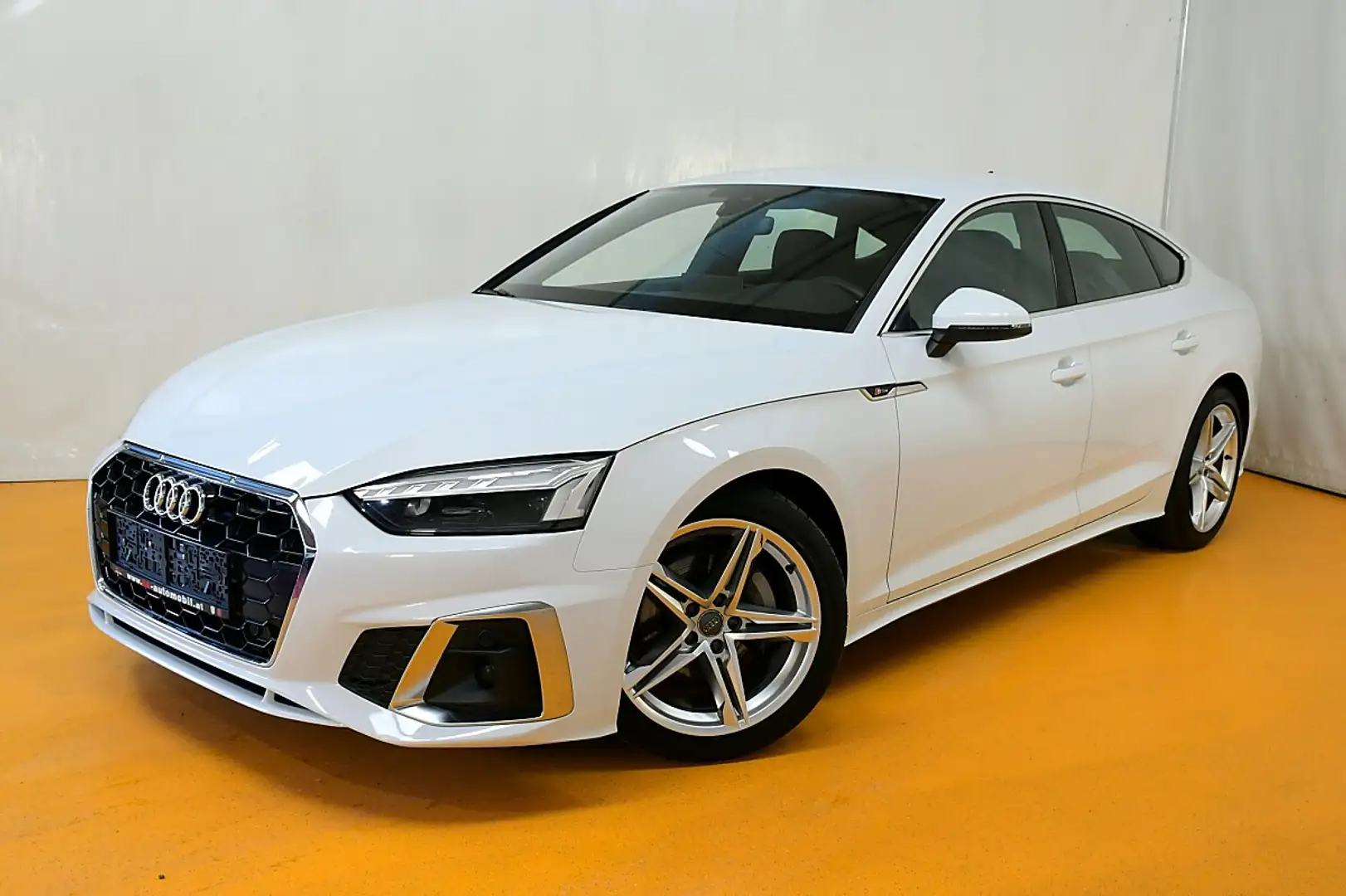 Audi A5 SB 40 TDI S-line S-tronic Weiß - 1
