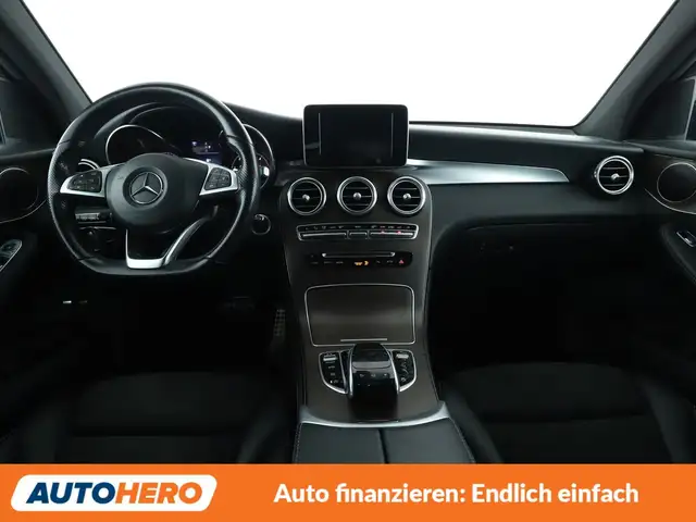Mercedes-Benz GLC view 12