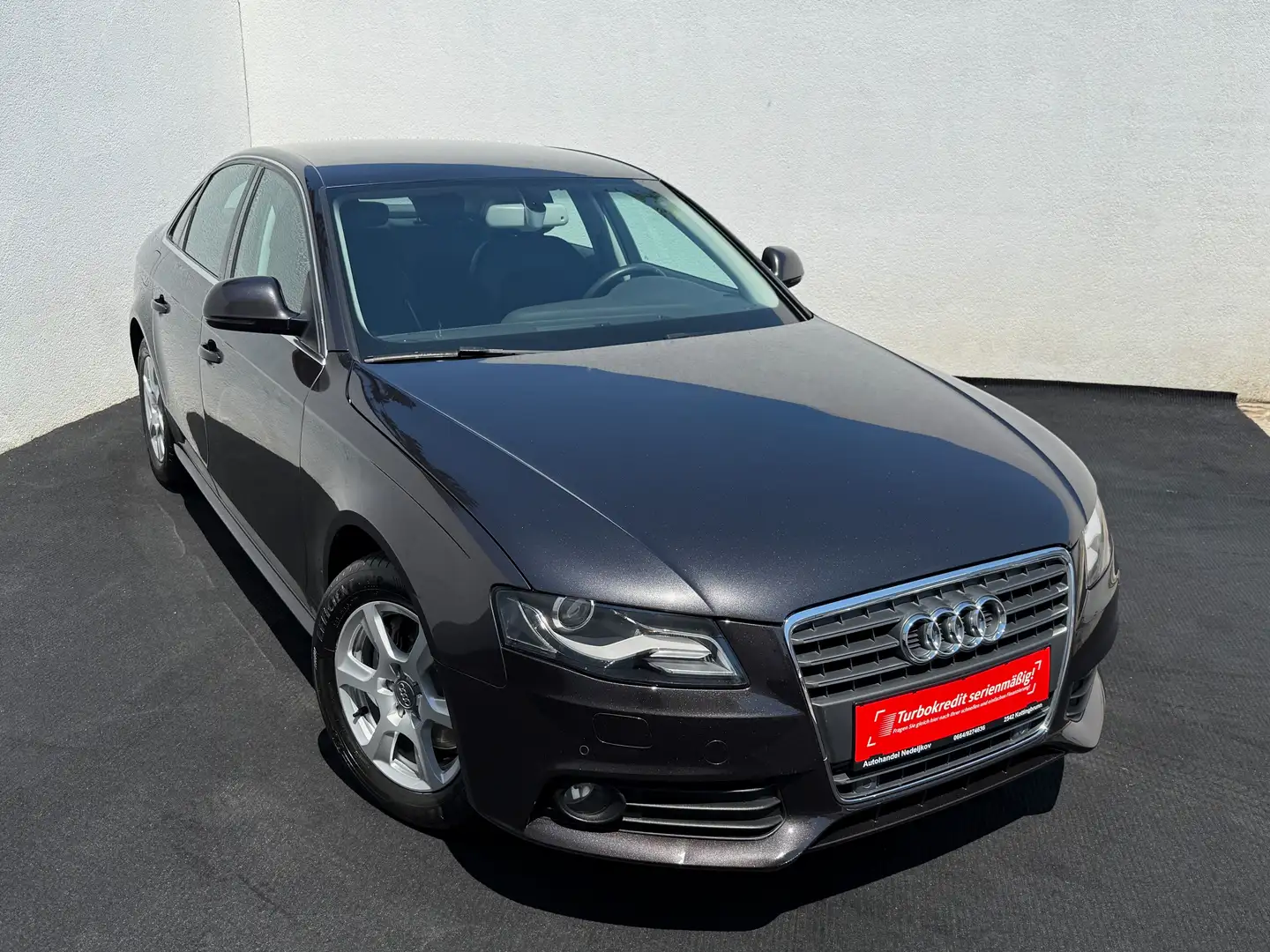 Audi A4 2.0TDI Attraction //1.BESITZ// Gris - 1