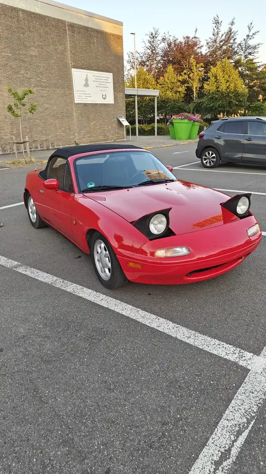 Mazda MX-5 1.6i 16v, foto 1