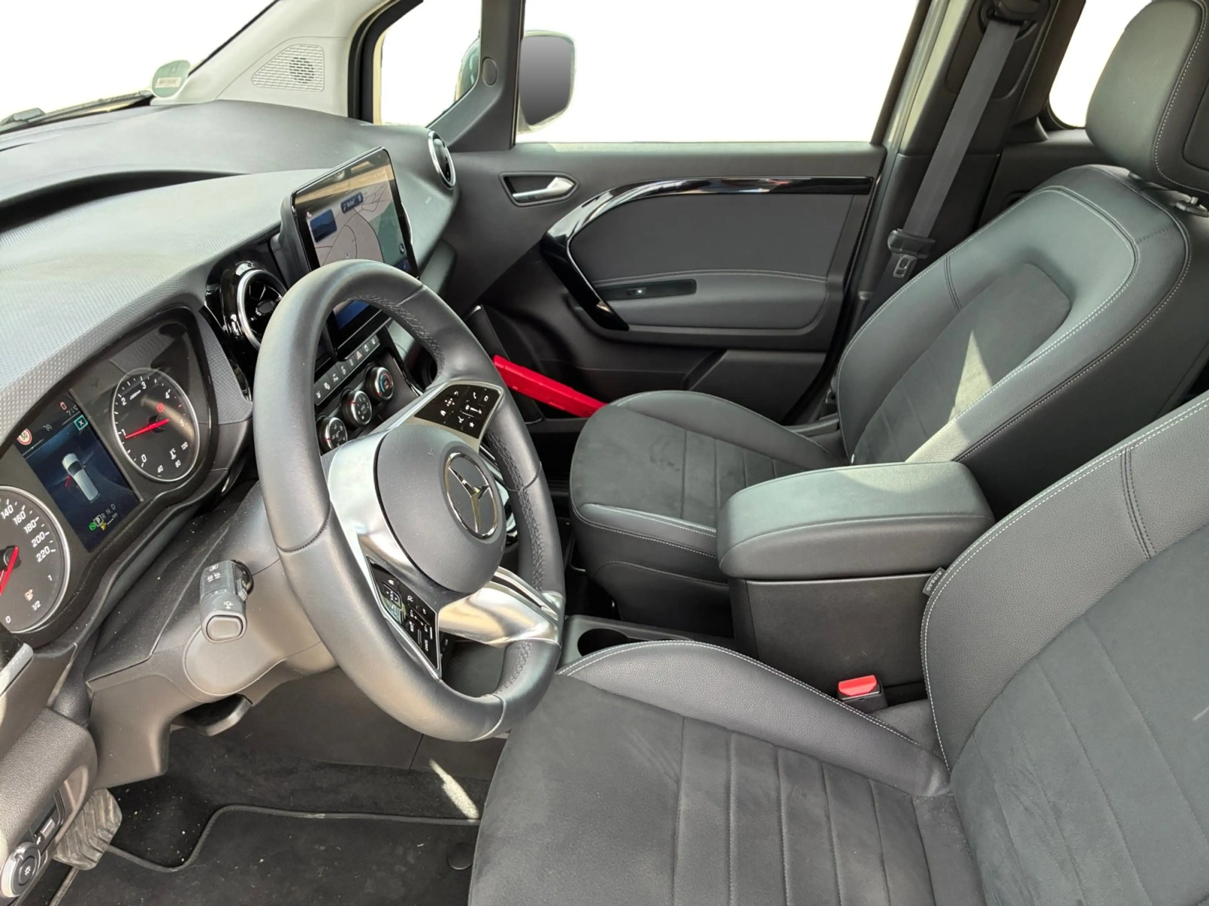 Mercedes-Benz T-Class T 160 d Style+lang+Navigation+LED+Kamera+Tempo+ — photo 10
