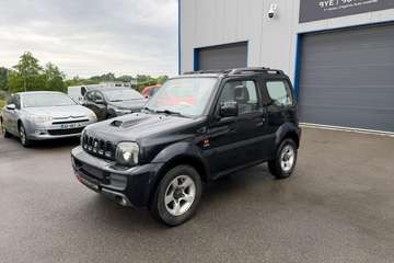 Jimny 1.5 DDiS TOIT OUVRANT CLIM CUIR ENTRETIEN COMPLET DISTRI NEUVE GARANTIE 12 MOIS ( DUSTER )