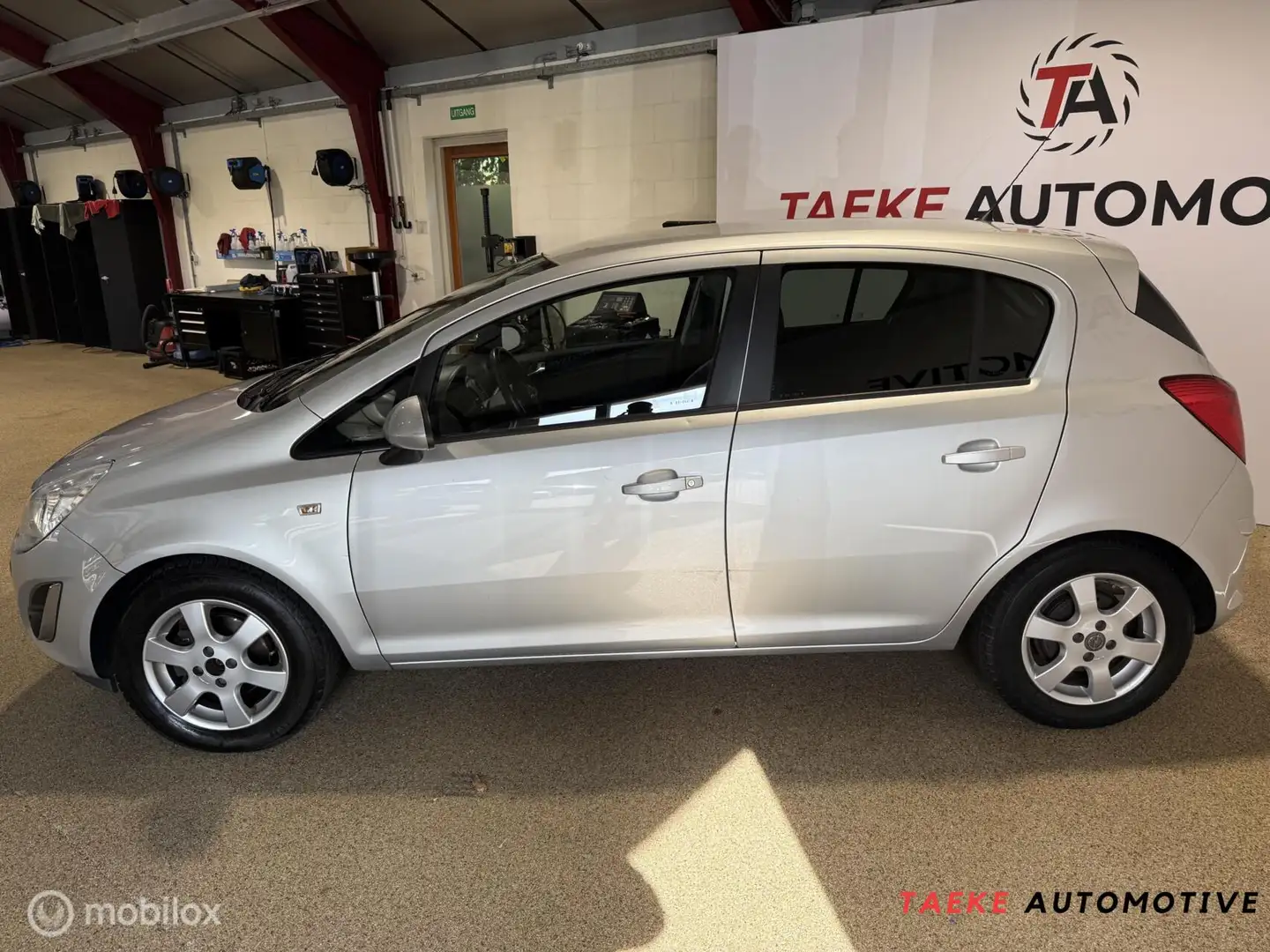 Opel Corsa 1.2 Rhythm Airco/Cruise/Nap/Apk Gris - 2