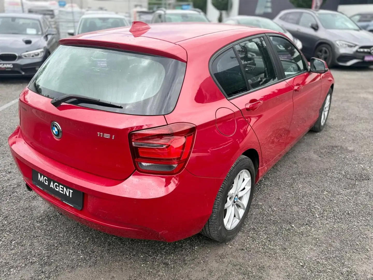 BMW 116 i Rot - 2