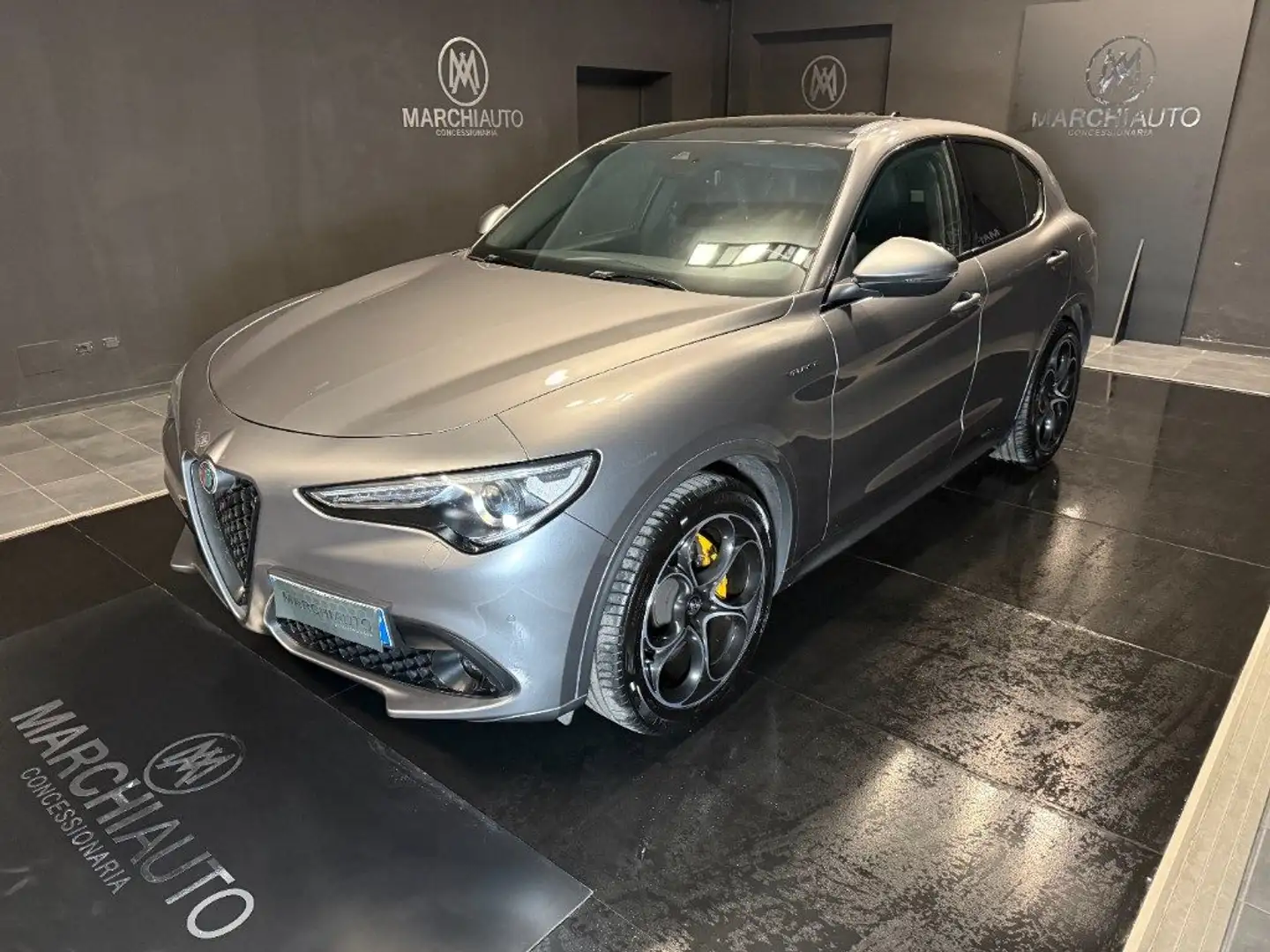 Alfa Romeo Stelvio 2.2 Turbodiesel 210 CV AT8 Q4 Veloce Grau - 1