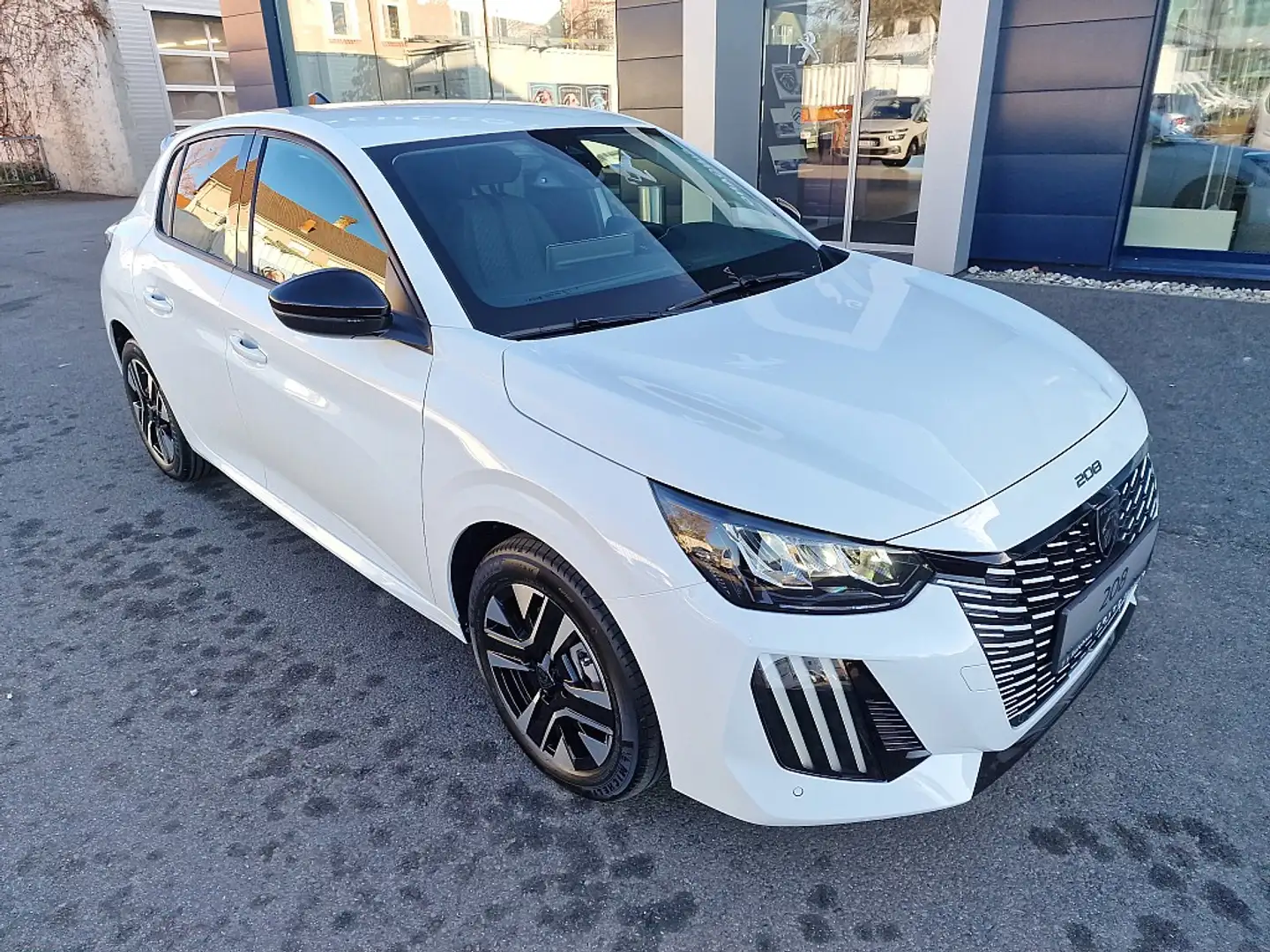 Peugeot 208 Hybrid 100 e-DCS6 Allure "inkl. Winterräder" Weiß - 1