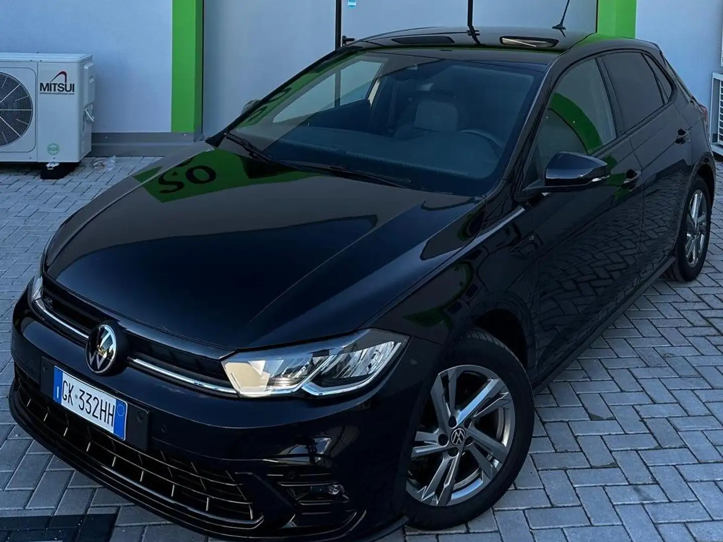 Volkswagen Polo Polo VI 2022 1.0 tsi R-Line 95cv Noir - 1