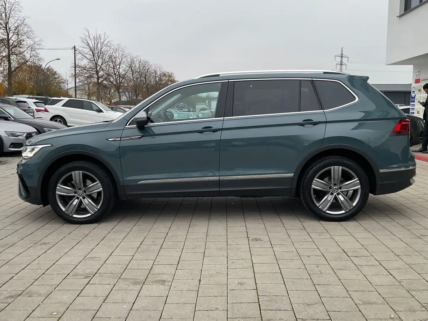 Volkswagen Tiguan Allspace Elegance 4M Lane Matrix Side ACC Bleu - 2