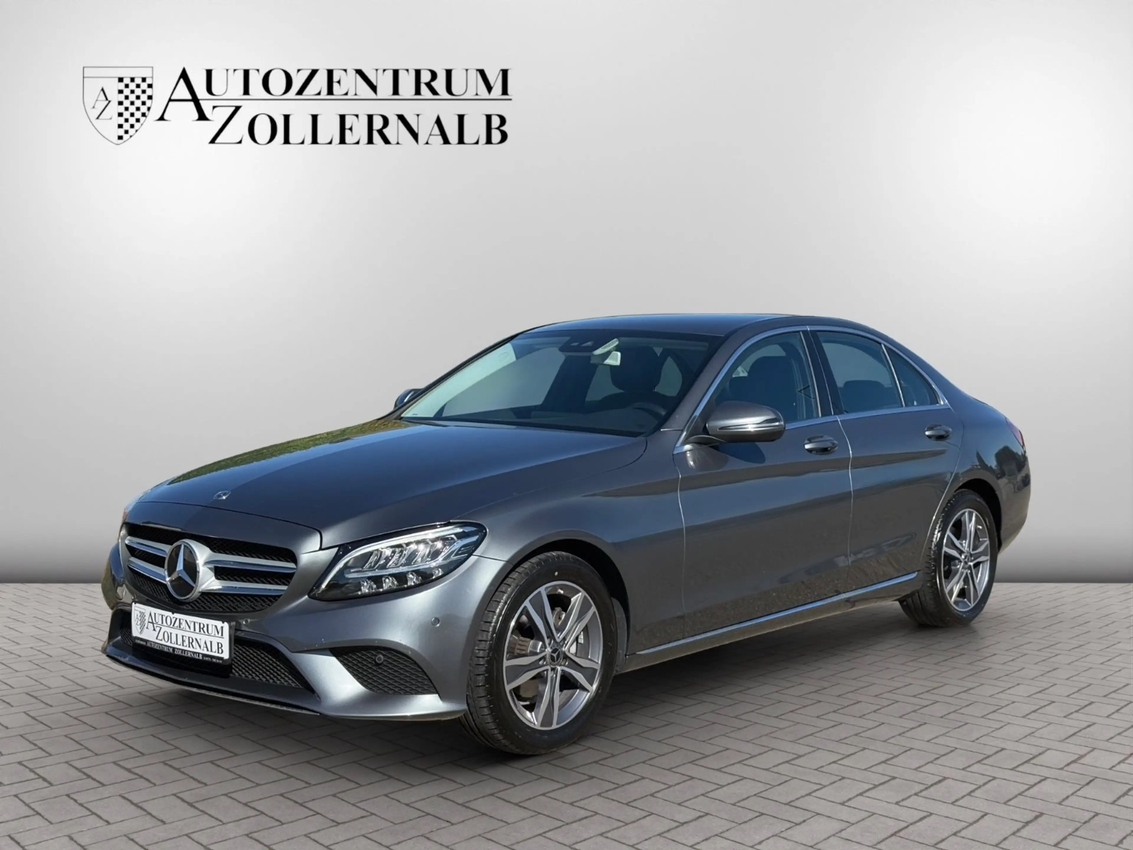 Mercedes-Benz C 180 CGI Lim. 9G Avantgarde *LED*RCAM*CARPLAY*