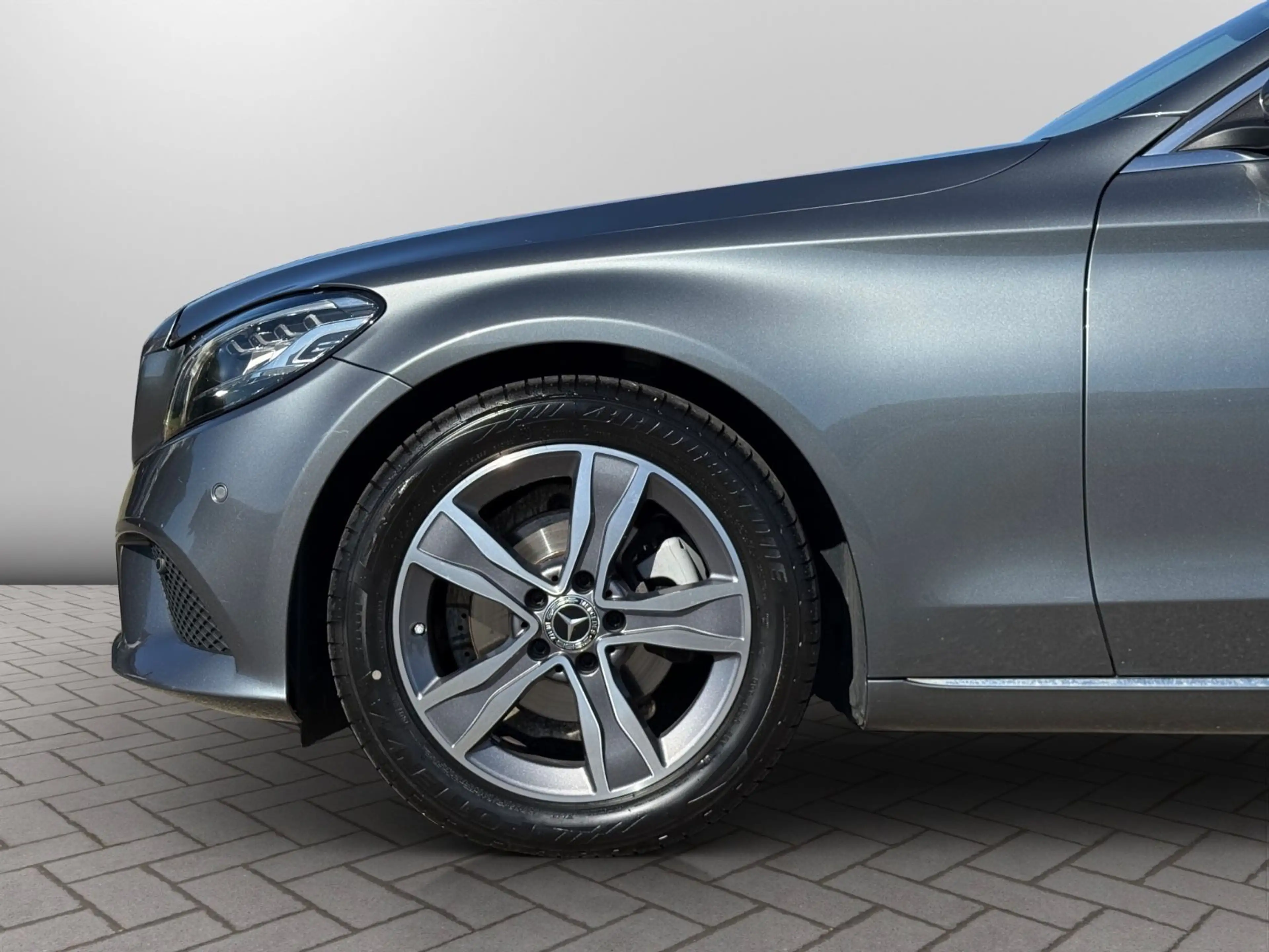 Mercedes-Benz C 180 CGI Lim. 9G Avantgarde *LED*RCAM*CARPLAY* — photo 12
