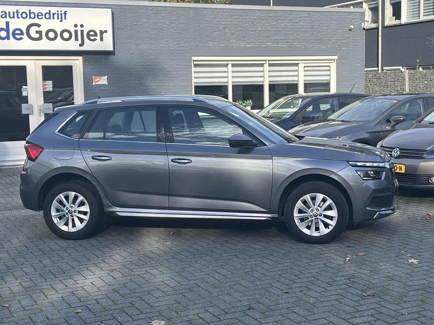 Skoda Kamiq 1.0 TSi DSG Style | 5 JAAR FABRIEKSGARANTIE! | Gris - 2