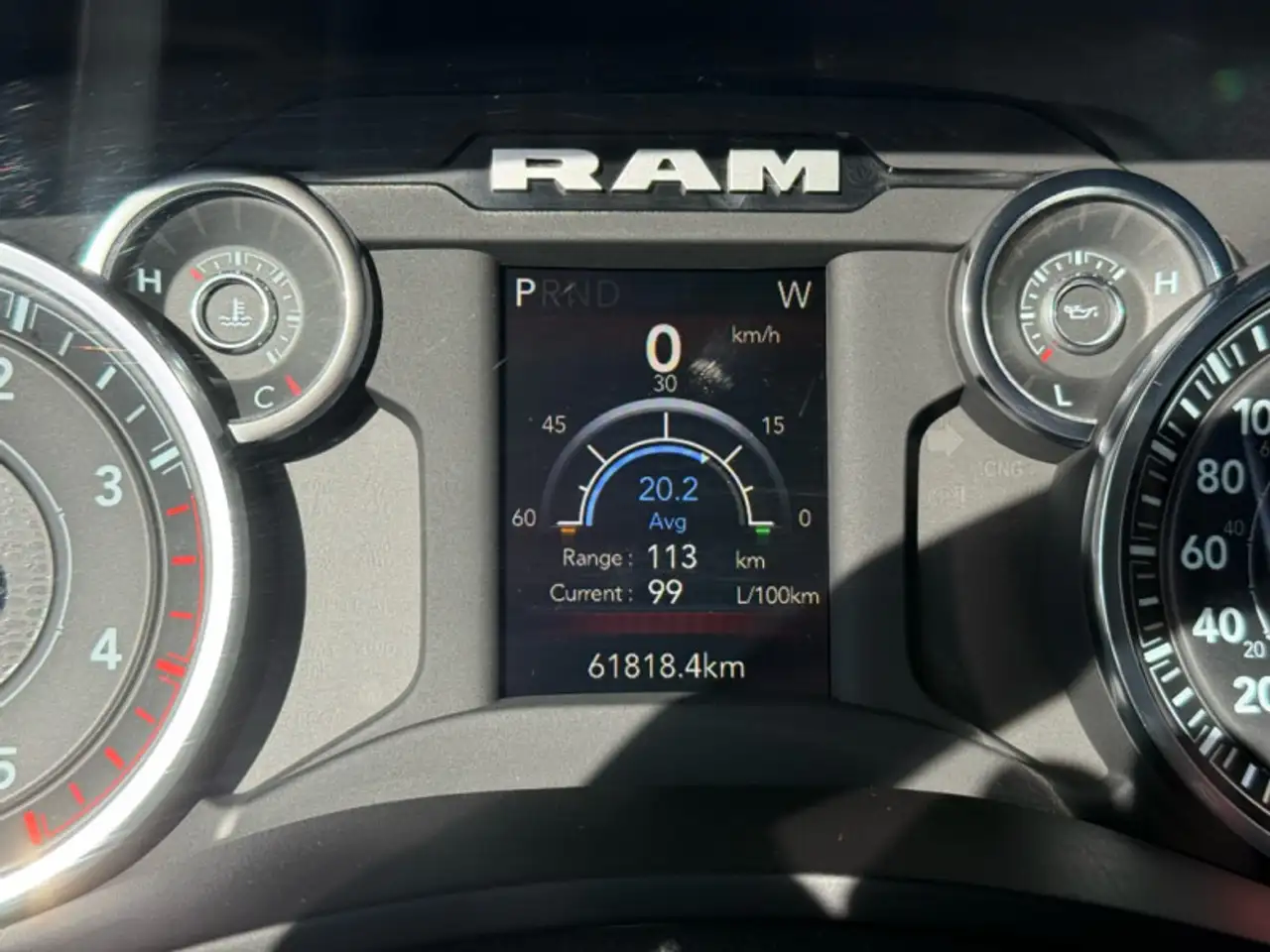 RAM 3500 снимка RAM 3500