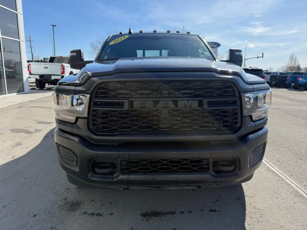 RAM 3500 снимка RAM 3500