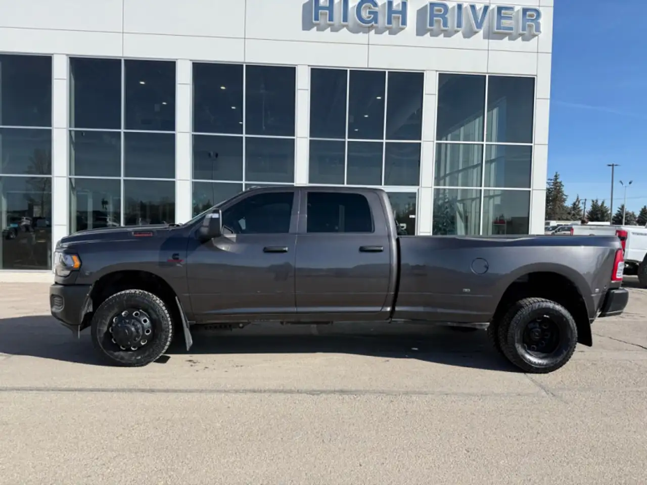 RAM 3500 снимка RAM 3500