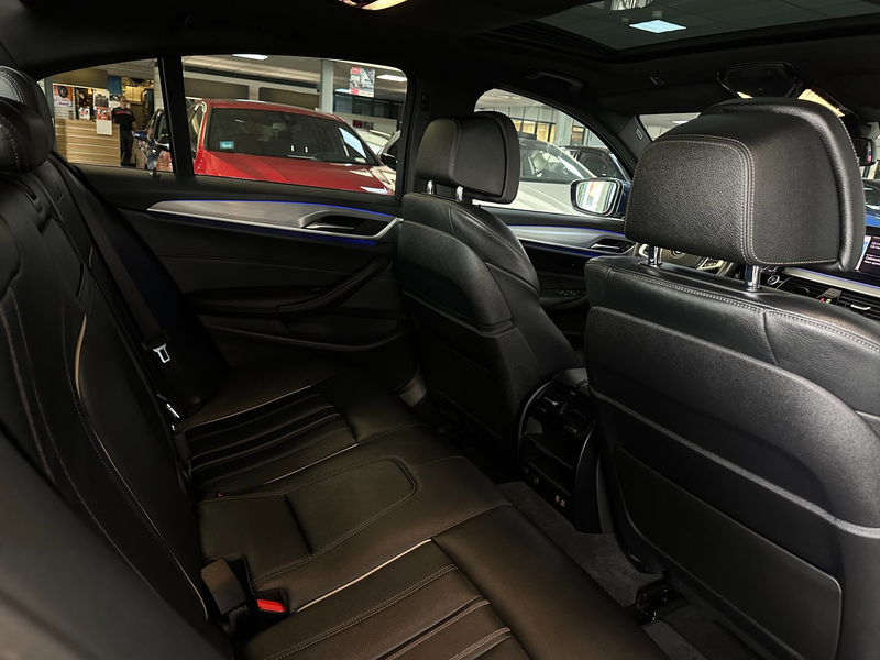 BMW 530 5-serie 530i High Executive Edition/PANO-DAK/CARPL — photo 19