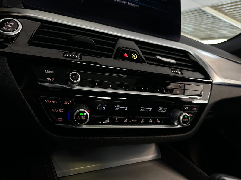 BMW 530 5-serie 530i High Executive Edition/PANO-DAK/CARPL — photo 30
