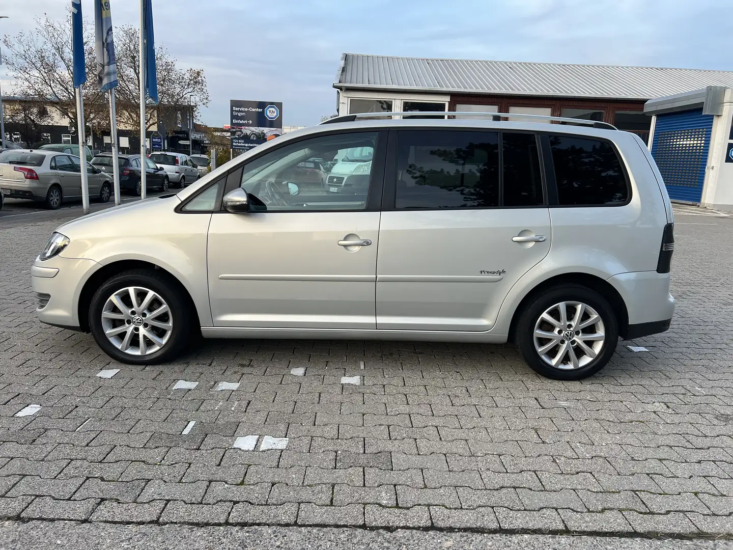 Volkswagen Touran 1.6 Freestyle* ZAHNRIEMEN * NEU **Tuv Au NEU* - 2