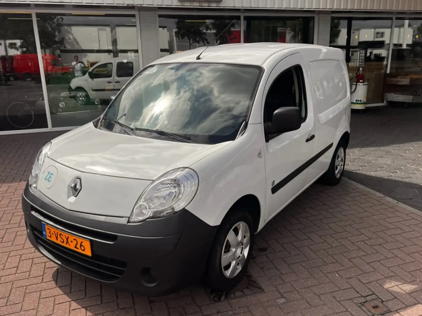 Renault Kangoo EXPRESS Z.E 1e eigenaar BTW eigen accu #ELECTRIC Biały - 2