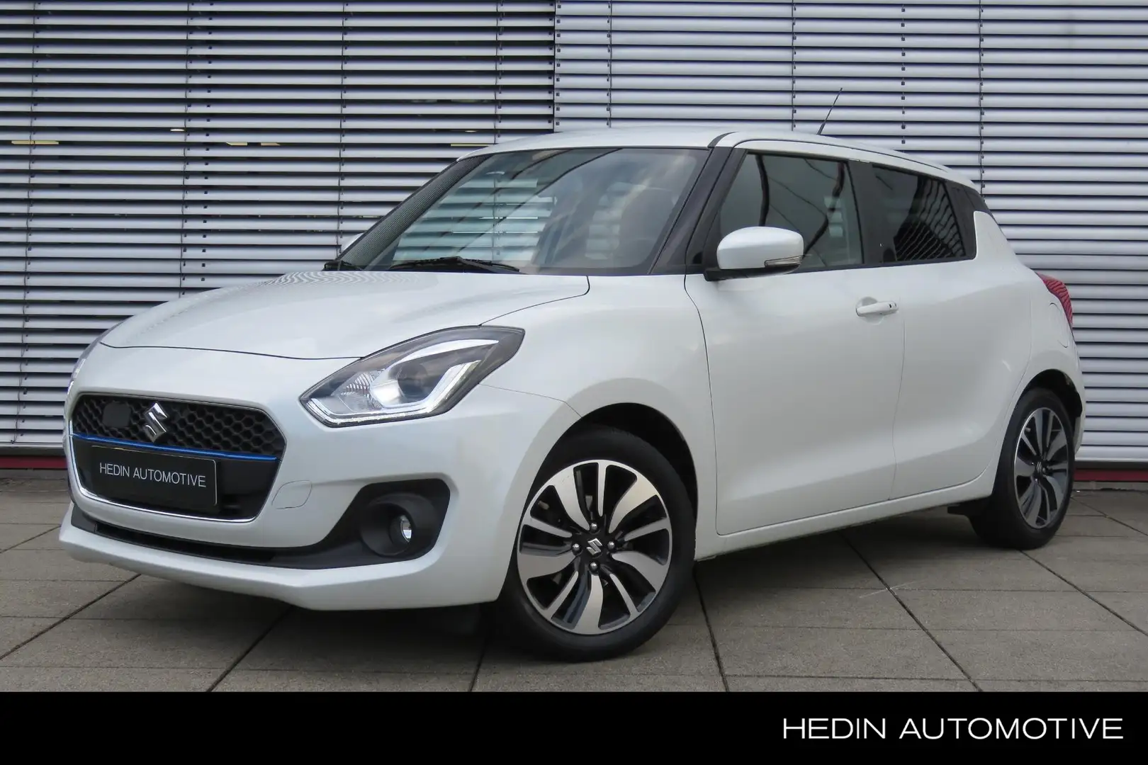 Suzuki Swift 1.2 Stijl Smart Hybrid | Navigatie | DAB | Trekhaa Wit - 1