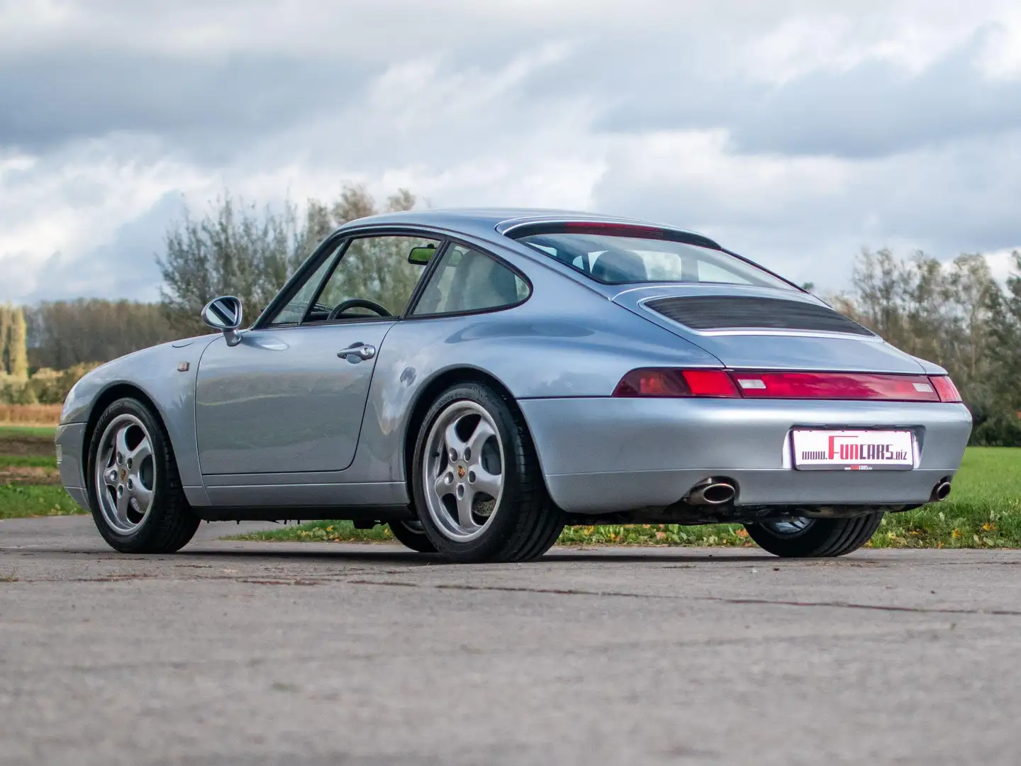 Porsche 993 Carrera 2 | engine overhauled by Porsche Zilver - 2