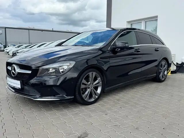 Mercedes-Benz Cla view 3