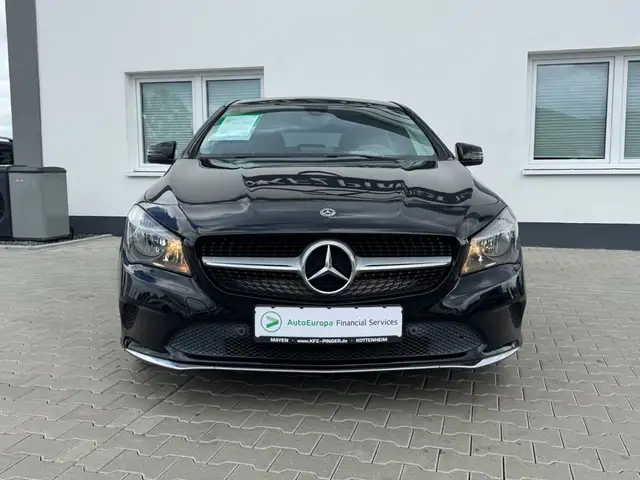 Mercedes-Benz Cla view 4