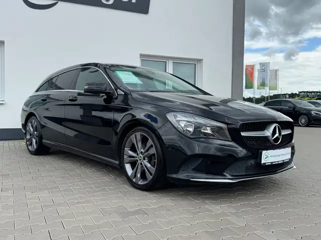 Mercedes-Benz Cla view 2