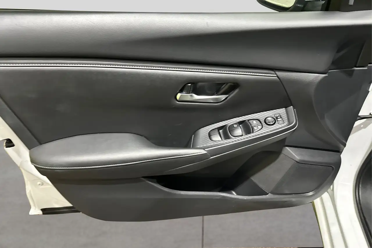 Nissan Sentra снимка Nissan Sentra